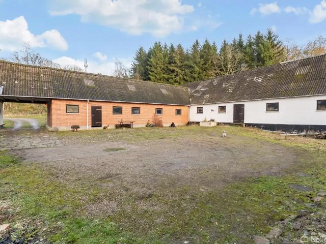 Til salg: Hesselvad 6, Butterup, Regstrup Landejendom på 220 m² Boligsiden