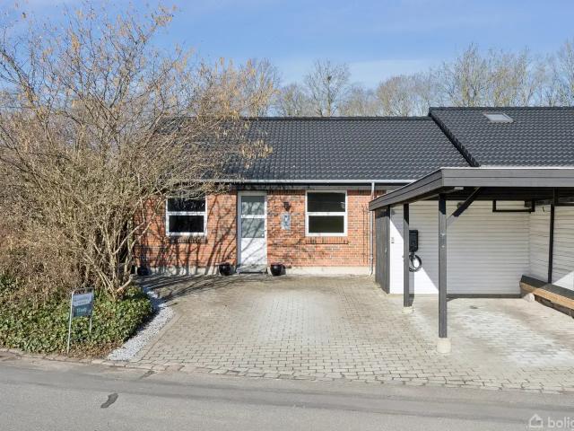 Til salg: Hjallesegade 24A, Hjallese, Odense S Rækkehus på 110 m² Boligsiden