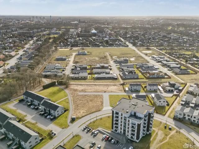 Til salg: Holing Engpark 23, Holing, Herning Helårsgrund på 700 m² Boligsiden