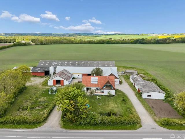 Til salg: Kelddalvej 22, Kelddalgårde, Nibe Landejendom på 238 m² Boligsiden