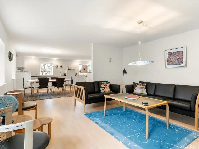 Til salg: Kirkebyvej 24, Henne Landejendom på 243 m² Boligsiden