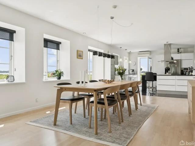 Til salg: Knudsmade 7, Gråsten Landejendom på 213 m² Boligsiden
