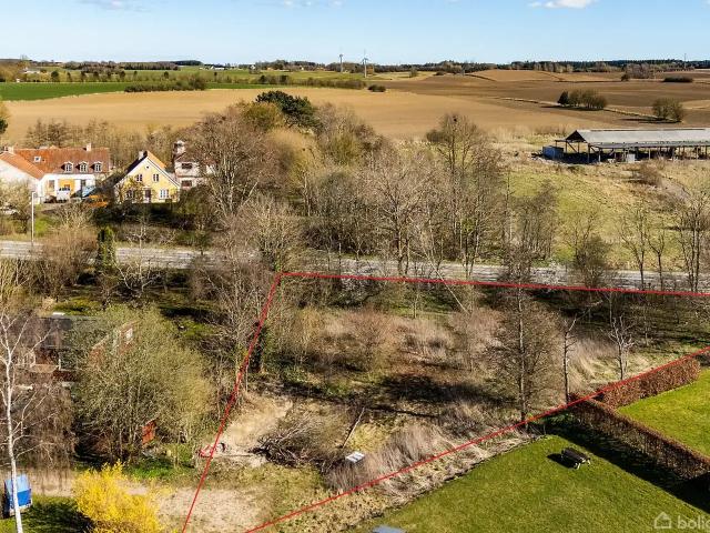 Til salg: Krydset 7, Kvanløse, Holbæk Helårsgrund på 1850 m² Boligsiden