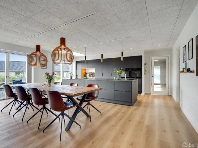 Til salg: Kuffen 9, Esbjerg V Villa på 200 m² Boligsiden