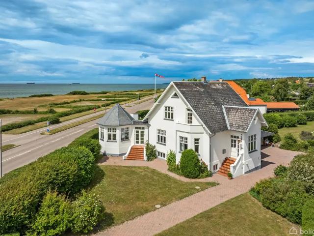 Til salg: Kystvejen 2, Kalundborg Villa på 259 m² Boligsiden