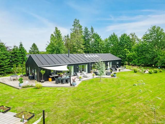 Til salg: Ligustervej 24, Væggerløse Fritidsbolig på 246 m² Boligsiden