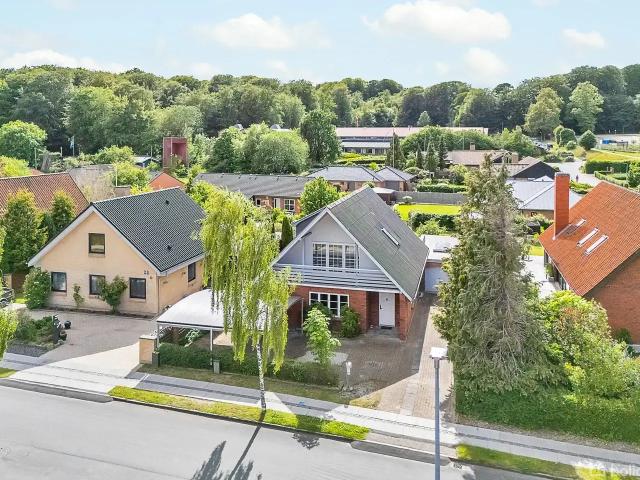 Til salg: Lundshøjgårdsvej 13, Malling Villa på 138 m² Boligsiden