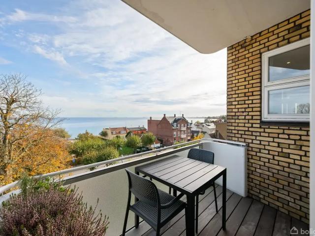 Til salg: Marievej 2, st. Vedbæk Ejerlejlighed på 159 m² Boligsiden