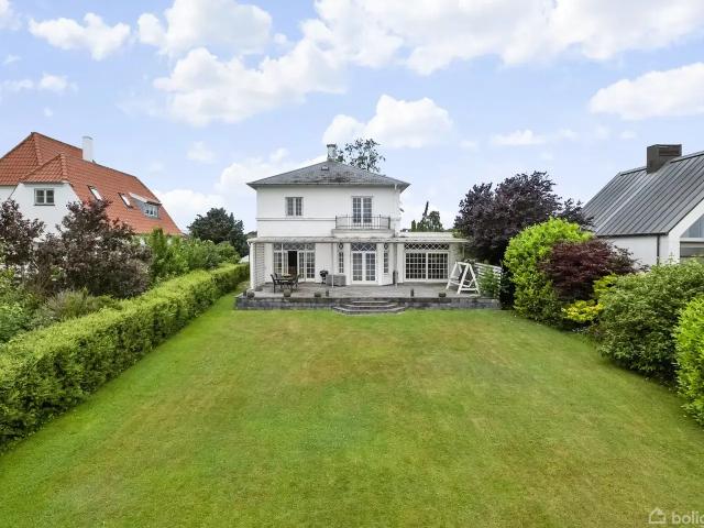 Til salg: Nordre Strandvej 180B, Ålsgårde Villa på 343 m² Boligsiden
