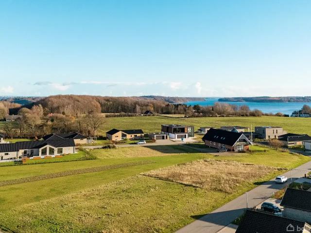 Til salg: Omøvænget 1, Skærbæk, Fredericia Helårsgrund på 1216 m² Boligsiden