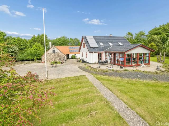 Til salg: Randersvej 113, Handest, Fårup Landejendom på 104 m² Boligsiden