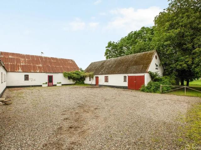 Til salg: Randersvej 54, Mejlby, Spentrup Landejendom på 192 m² Boligsiden