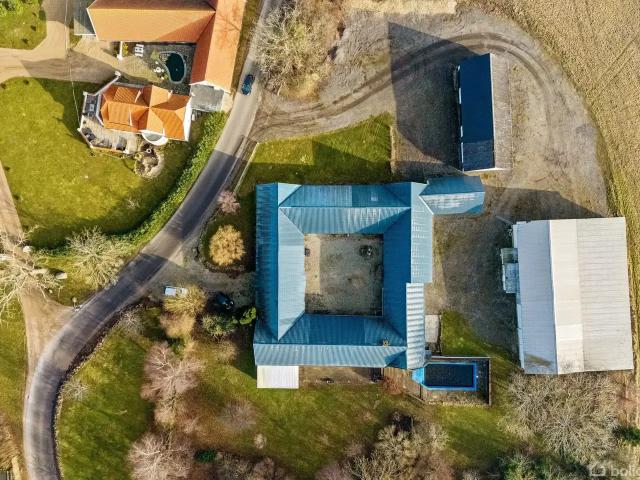 Til salg: Regnholmvej 1, Meløse, Skævinge Landejendom på 205 m² Boligsiden