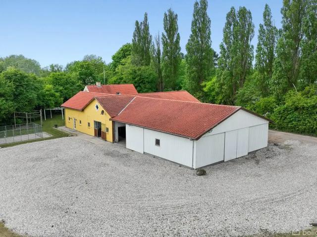 Til salg: Roskildevej 2, Solrød, Strand Landejendom på 246 m² Boligsiden