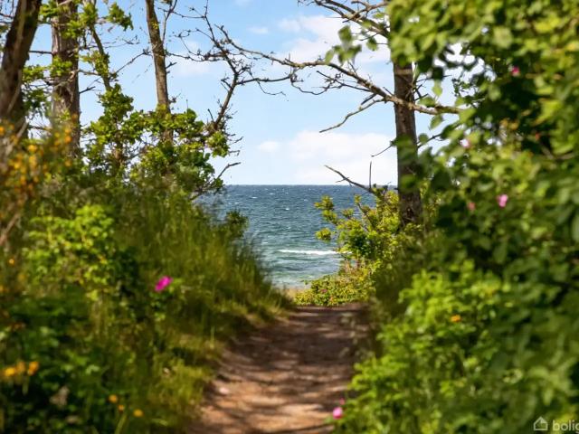 Til salg: Skovbrynet 12, Hegedal Strand, Glesborg Fritidsbolig på 96 m² Boligsiden