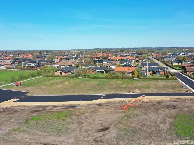 Til salg: Skovengen 11, Nr. Søby, Højslev Helårsgrund på 1074 m² Boligsiden