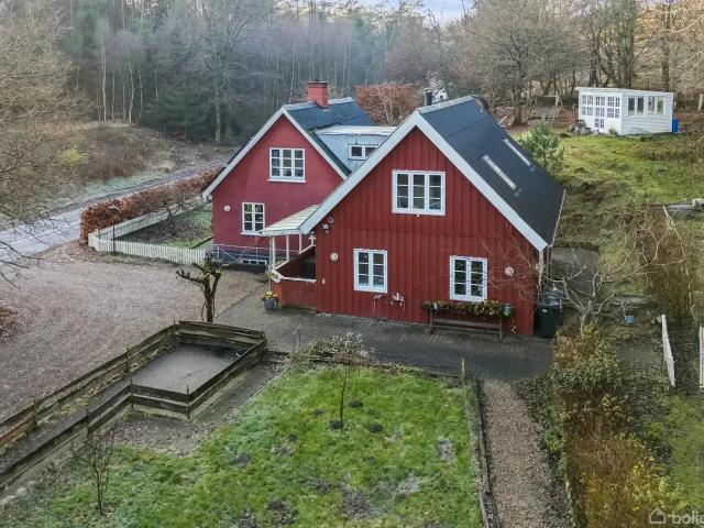 Til salg: Skolevej 14, st. Galten Villa på 316 m² Boligsiden