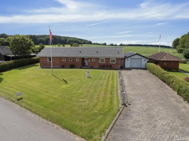 Til salg: Siestavej 1, Øster Hurup, Hadsund Villa på 176 m² Boligsiden