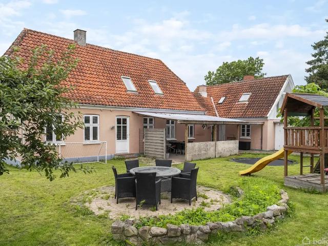 Til salg: Slagelsevej 13, Jyderup Villa på 197 m² Boligsiden