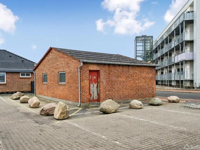Til salg: Strandvejen 23B, Juelsminde Helårsgrund på 110 m² Boligsiden