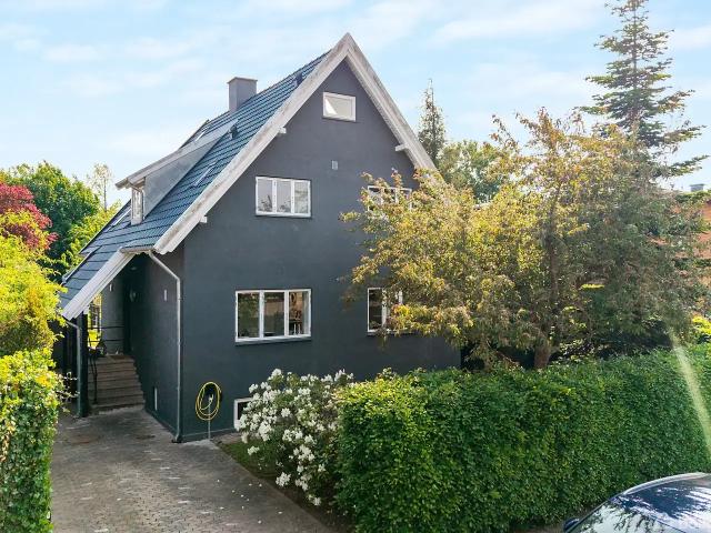 Til salg: Strandvejen 308A, Klampenborg Villa på 239 m² Boligsiden