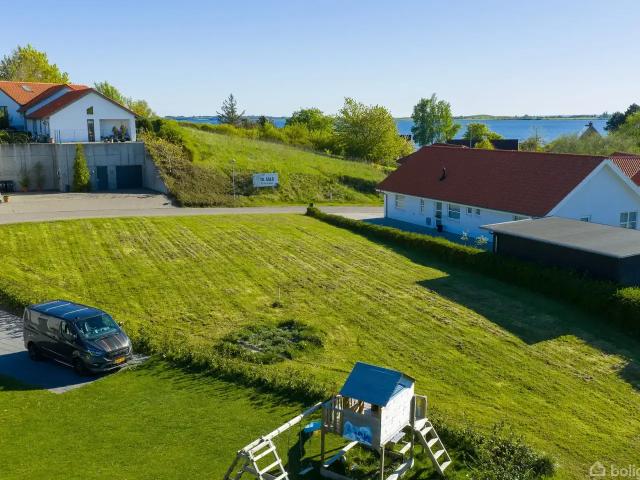 Til salg: Strandgårdsparken 76, Faaborg Helårsgrund på 760 m² Boligsiden