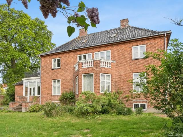 Til salg: Strandhusvej 39, Egå Villa på 249 m² Boligsiden