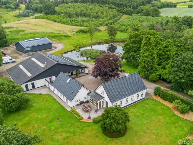 Til salg: Svanningehuse 30, Diernæs, Faaborg Landejendom på 252 m² Boligsiden