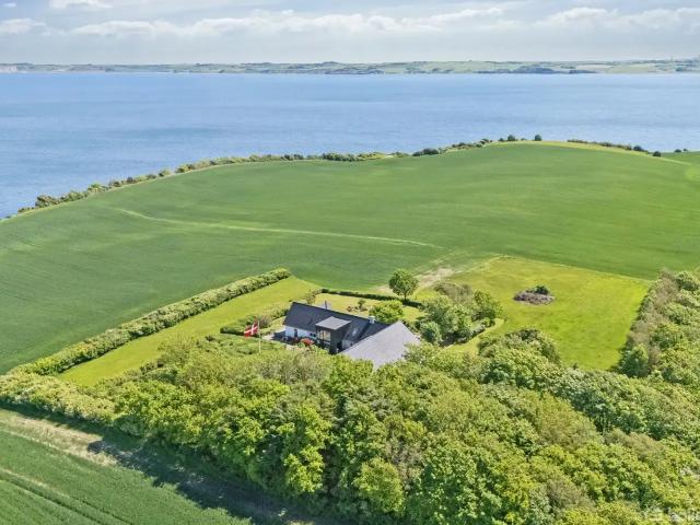 Til salg: Åsvej 15, Silstrup, Thisted Villa på 230 m² Boligsiden