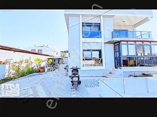 Tilki Süleymaniye Mh 5+1 Full Özellikli Havuzlu Villa