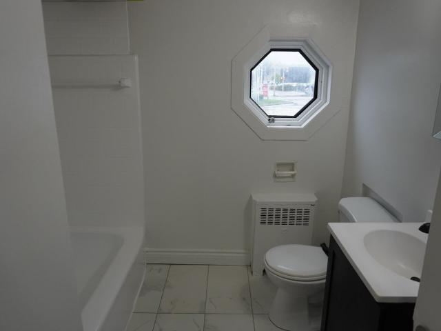 Tillbury Apartments 2 Bedroom Apartment for Rent at 376 340 376 Tillbury Avenue, Ottawa, ON K2A 0Y2 Westboro
