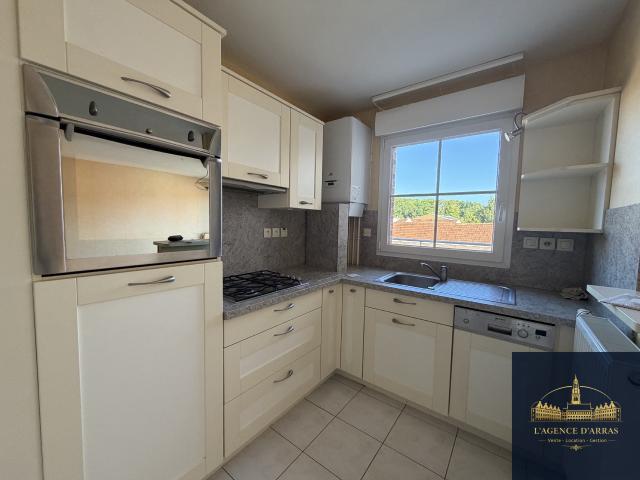 Tilloy lès Mofflaines Superbe appartement T3 de 80 m2 avec balcon, terrasse, garage et cave