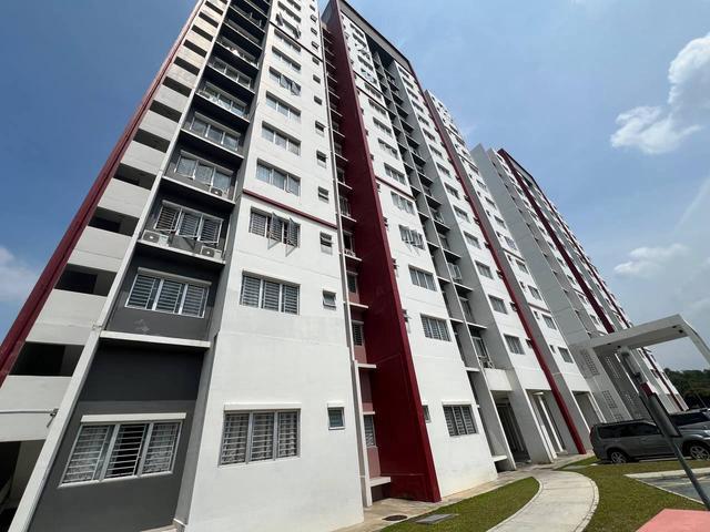TERMURAH Pangsapuri De Cemara Setia Alam Tip Top Condition