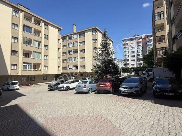 Tiryaki Sitesi Giriş Kat Kiralık 2+1 Otoparklı Ve Güvenlikli