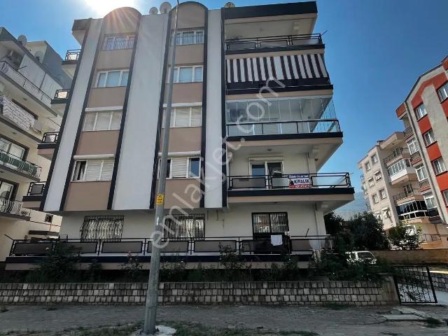 Tire Doğuş Emlaktan Merkezi Konumda Kiralık Daire