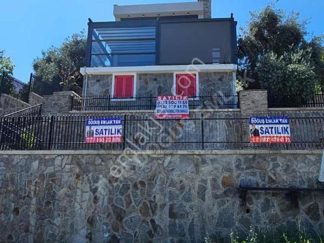 Tire Kaplan'da Manzaralı, Ultra Lüks Eşyalı Villa