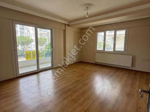 Tire Prestijden Kiralık Ara Kat Bulvar Üzeri Daire
