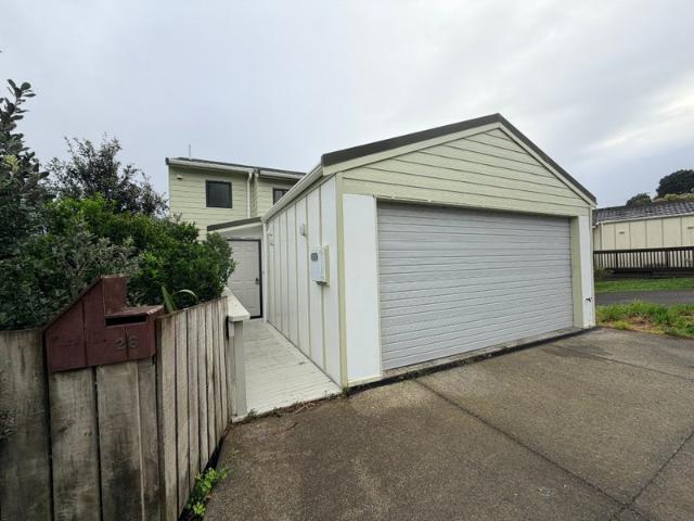 titahi bay, 3 bedrooms