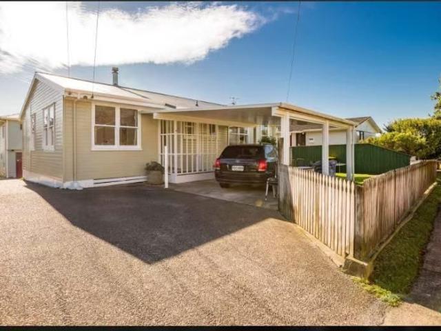 titahi bay, 3 bedrooms