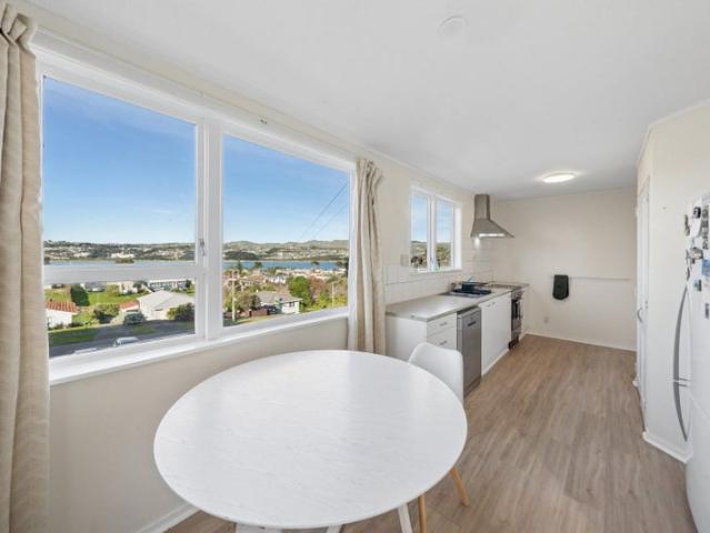 titahi bay, 4 bedrooms