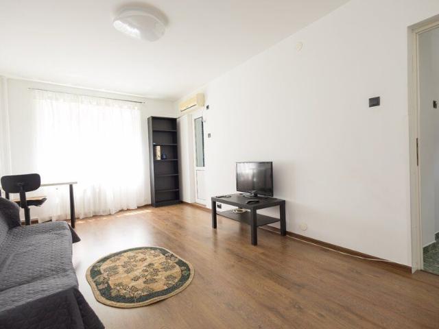Titan Inchiriere apartament de 3 camere str. Soldat Petre M. Tina