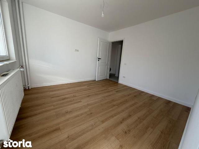 Titan, parcul Titanii, pe Zavideni, 10 minute metrou, renovat complet