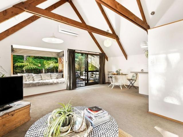 titirangi, 3 bedrooms