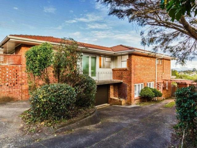 Titirangi, 3 bedrooms