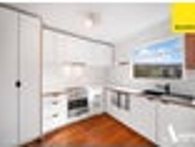 Titirangi, 3 bedrooms, $700 pw