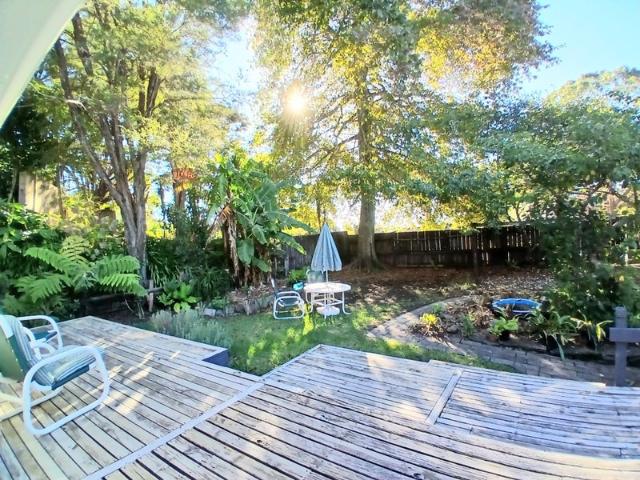 titirangi, 3 bedrooms