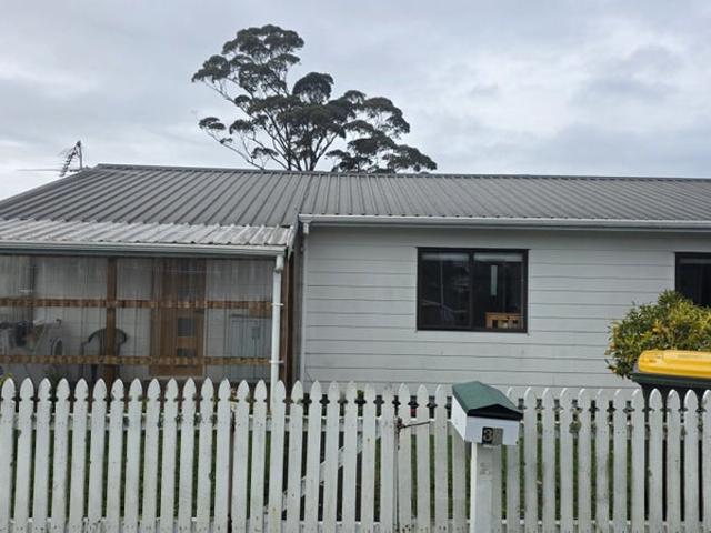 titirangi, 3 bedrooms