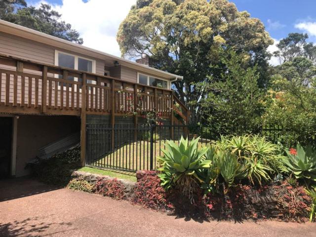 Titirangi, 3 bedrooms