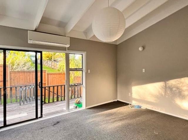 Titirangi, 3 bedrooms