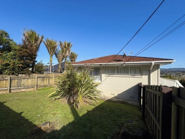 titirangi, 3 bedrooms